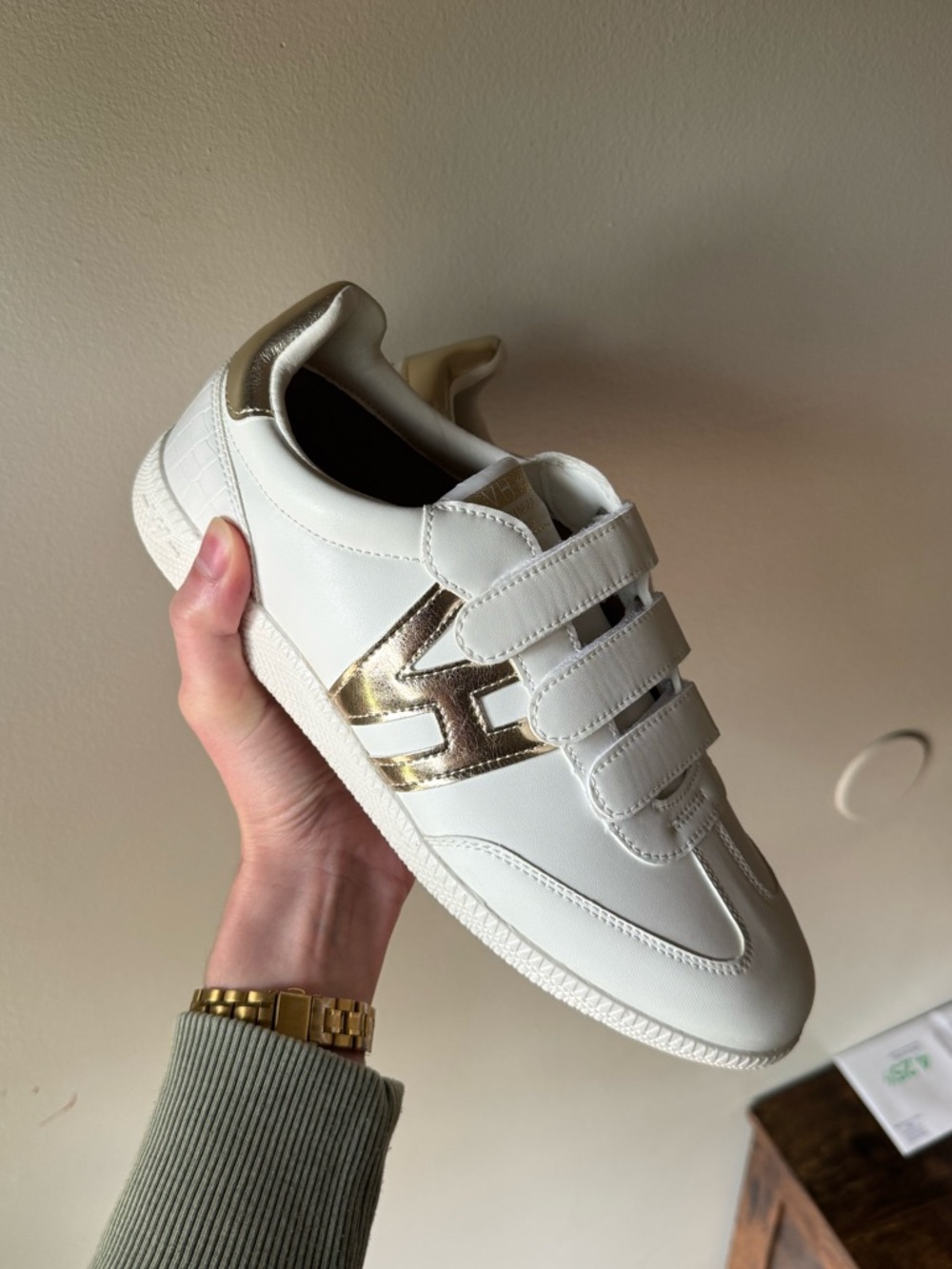 Vintage Havana Women’s Gold Metallic Velcro Strap Sneakers - White/Gold Size 11